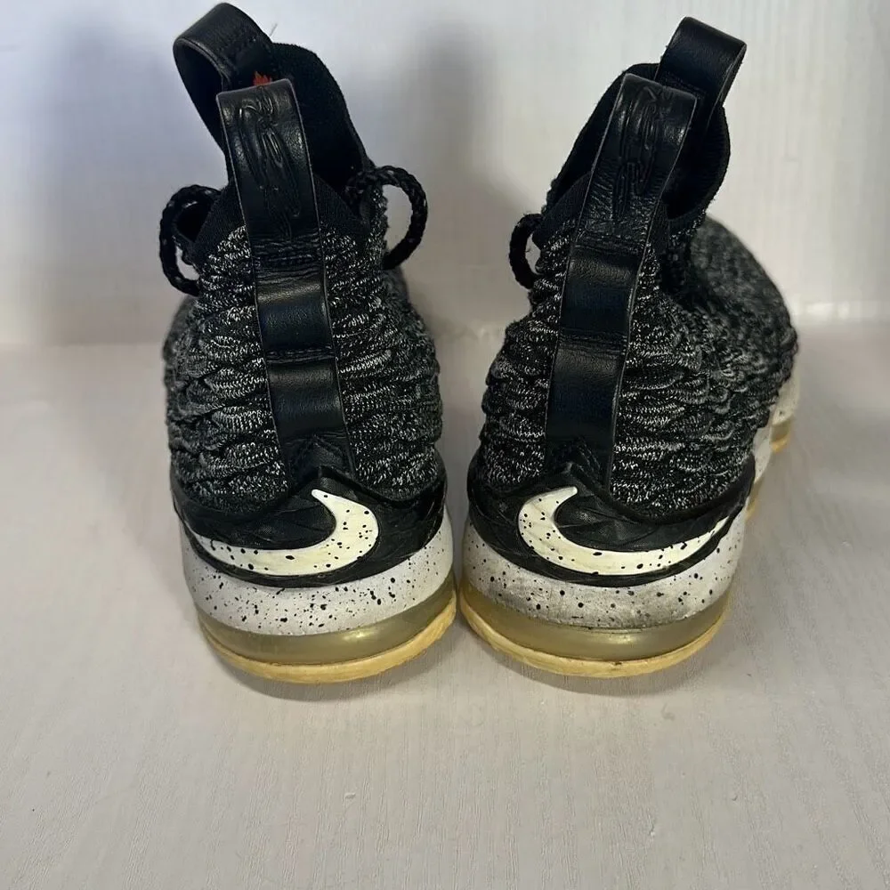 Nike Lebron‎ XV 15 'Ashes' GS Basketball Shoes - 922811-002 Oreo Size 5Y